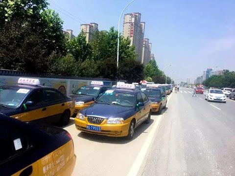 Kjærlighet hjelper til å teste vi er i action.jpg Love helps test we are in action.jpg