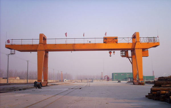 240 Ton Rail Mounted Double Beam Gantry Crane Pris