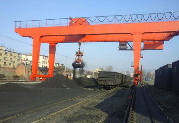 Gantry Crane med Grab Bucket